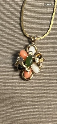 Hermoso collar de cadena plana multicolor de 18” con colgante de flores de los años 80. Foto 1 de 4