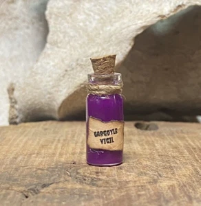 Frasco de poción artesanal miniatura para casa de muñecas 1:12, bruja mago de Halloween embrujado - Imagen 1 de 6