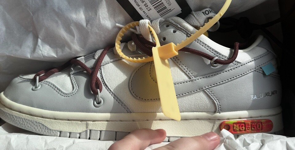 Nike Off-White x Dunk Low Lot 46 of 50 for Sale Nike Off-White x Dunk Low Lot 46 of 50 for Sale