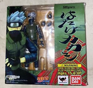 Bandai S.H.Figuarts Naruto Sasuke Sakura Kakashi Action Figure set w/20th  plate