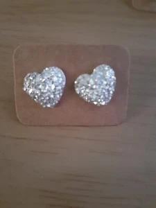 Heart stud earrings Handmade - Picture 1 of 2