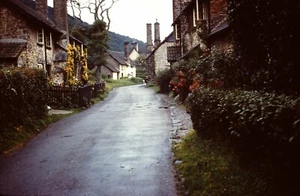 Pair 35mm Colour Slide - Bossington Somerset Street Scene - 1960s - Picture 1 of 2