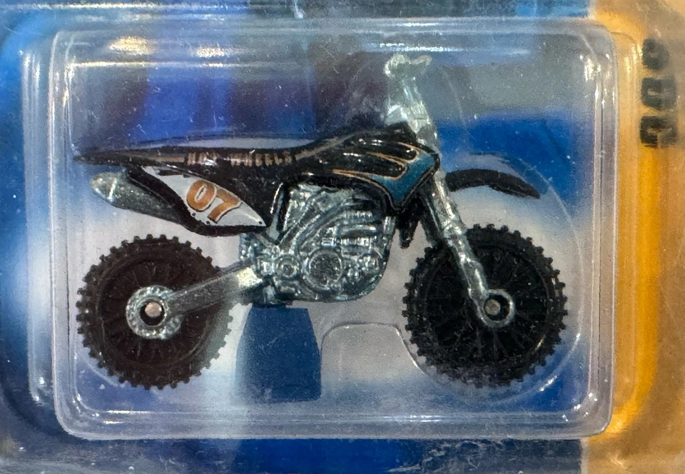 Muy Raro Factor Error Radios Negros Hot Wheels 2007 Nuevos Modelos 11/36 WASTELANDER Foto 1 de 4