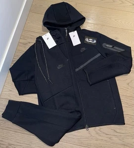 Nike Tech Fleece Black New Season FULL Tracksuit SMALL 🥷 - Picture 1 of 5