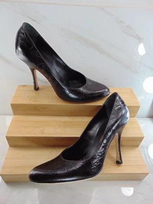 BOMBA DE TACÓN ALTO ALEJANDRA NEEL CUERO NEGRO ESTAMPADO COCODRILO 36 1/2 M Foto 1 de 4