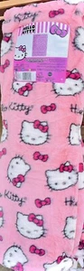 New Sanrio Hello Kitty Pink Ultra Fine Faux Fur Throw 50 x 70 Christmas - Picture 1 of 2