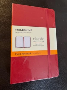 NEU Moleskine ROLED Notizbuch HARTER ROTER EINBAND TASCHENFORMAT 930000 VERSIEGELT - Bild 1 von 1