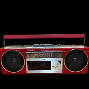 Sony CFS-V5 Cassette Tape Player Recorder AM FM Radio Boombox Red Working Japan - Picture 1 of 18