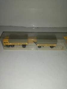 BREKINA TRUCK MERCEDES BRAUERET TRAILER DINKELACKER HO 1/87 BOX VGC - Picture 1 of 6