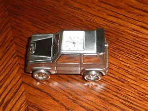 Vintage Rumours Jeep SUV Quartz Desk Clock - Picture 1 of 13