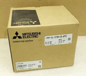 Mitsubishi FR-D720-070-W1 240VAC Trasmissione a frequenza variabile trifase 2,0 CV - NUOVO - Foto 1 di 2