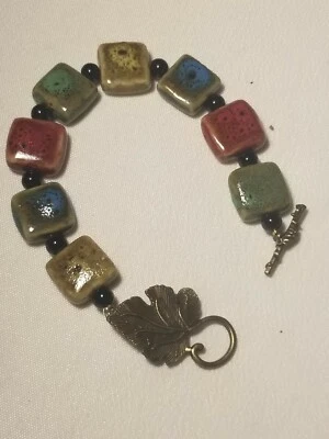 Pulsera cuadrada de cerámica multicolor con cierre de palanca de hoja de uva rojo verde... Foto 1 de 4