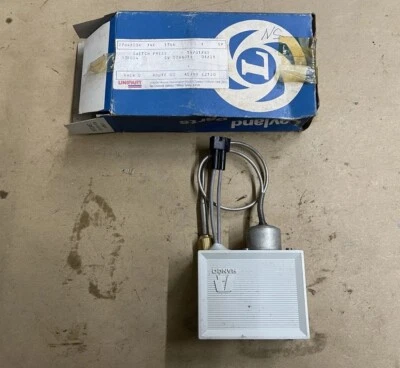 TRIUMPH TKC 3744 TR7 AIR CONDITIONING PRESSURE SWITCH - Image 1 of 4