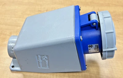 Arrow Hart 460R9W 60A 250V 3Ø 7.5HP with AHBB60 1.5" Back Box - Image 1 of 4