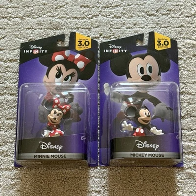 Bonecos Disney Infinity edição 3.0 Mickey Mouse e Minnie Mouse (NOVO E LACRADO) - Imagem 1 de 4