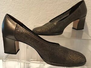 Amalfi Made In Italy Bronze Leather Pumps Size 7.5 AA  Dress Shoes