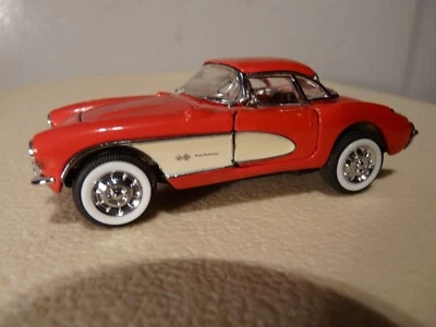 Modèle réduit CHEVROLET CORVETTE STING RAY 1957 de marque FRANKLIN MINT au 1/43 - Photo 1/4
