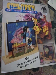 Children of the Amish ~ 6 Designs 3D Kunststoff Leinwand Muster Annie's Attic 1994 - Bild 1 von 2
