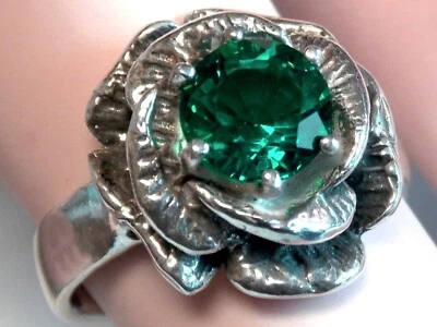 Green Lab Emerald Size 5 Ring 925 Sterling Silver Vintage Style Flower USA Made - Image 1 of 4