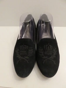 Vionic Romi Size 9 Black Suede Velvet Embroidered Crest Loafers Shoes Comfort - Picture 1 of 9