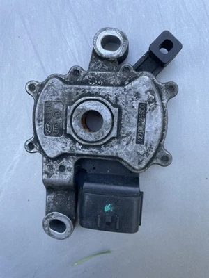 Selector De Cambio Kia Forte 2016 - Image 1 of 2