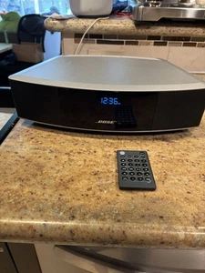 Bose Wave Radio IV AM/FM Radio Model 417788-WR with Remote and Cord - Picture 1 of 4