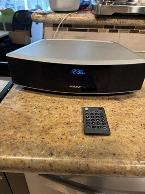 Bose Wave Radio IV AM/FM Radio Model 417788-WR with Remote and Cord - Image 1 of 4