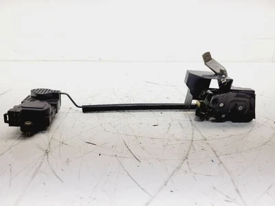 2001 - 2005 Hyundai XG350 Rear Left Driver Door Lock Latch Actuator 95755-39000 - Image 1 of 4