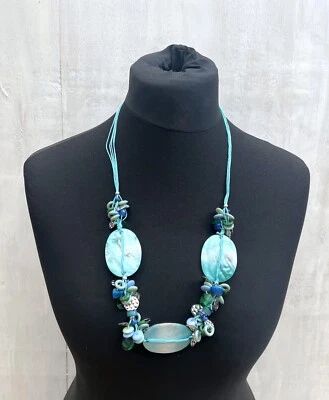 Halskette lange Kette Perlmuttkette Perlmutt Muschel ovale Anhänger hellblau NEU - Bild 1 von 3