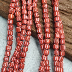 AA Vintage Stile Veneziano Perline Vetro Rosso Africano Chevron Perline Filo Lungo - Foto 1 di 9