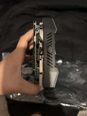 Tarjeta de gráficos ASUS NVIDIA GeForce GTX 1080 8GB GDDR5X (STRIX-GTX1080-A8G-GAMING) Foto 1 de 4