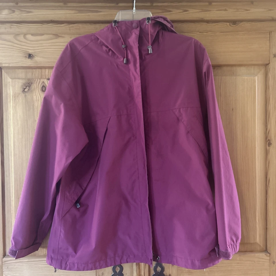 Chaqueta Gore-Tex con Capucha Cabela para Mujer, Color Rosa Oscuro Medio 2 Bolsillos Laterales con Cremallera Foto 1 de 4
