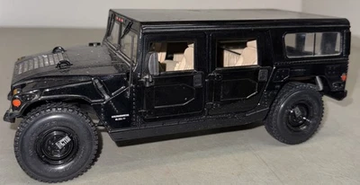 Black Hummer Die Cast 4 Door Wagon Model Maisto Premiere Edition 1:18 Passenger - Image 1 of 4