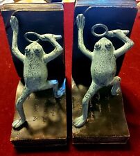 Vintage Pair of SPI Cast Iron Frog W/ Magnifying Glass Bookends Books Frogs