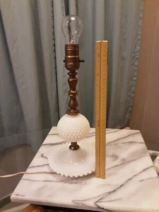 VINTAGE MILK GLASS HOBNOB HOBNAIL PARLOR BOUDOIR LAMP BEADED EDGE TABLE LAMP 13" - Picture 1 of 6