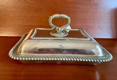 Prato de entrada inglês Silverplate, Old George III Sheffield com tampa. Por volta de 1830 - Imagem 1 de 4