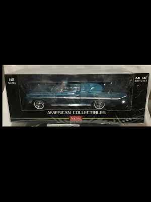 Chevrolet Impala 1961 convertible turquesa 1:18 SunStar 3407 Foto 1 de 4