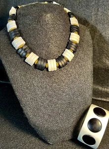 VTG MCM STACKED BEAD 19”NECKLACE 1960-70’s BANGLE Bracelet Black White Statement - Picture 1 of 7