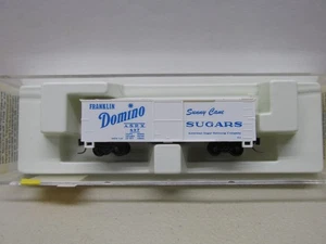 Z SCALE ~MICRO TRAINS~ DOMINO SUGAR 40' BOX CAR # 497 - Picture 1 of 4