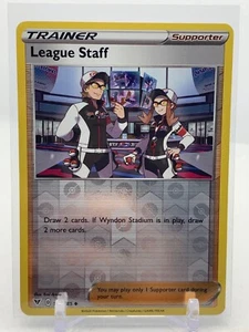 LEAGUE STAFF TRAINER - Pokemon TCG SWSH Vivid Voltage - REVERSE HOLO - #153/185 - Bild 1 von 2
