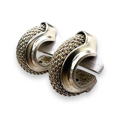 Pendientes de poste de aro de malla de plata de ley 925 Foto 1 de 4