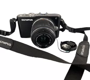 OLYMPUS PEN E-P3 12.3MP Schwarz mit M.ZUIKO DIGITAL 14-42mm F/3.5-5.6 Japan - Bild 1 von 7