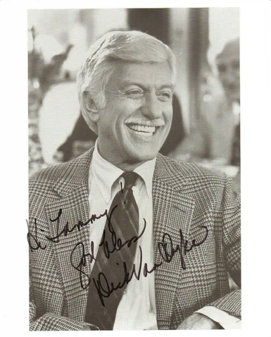 DICK VAN DYKE - Actor - Diagnosis Murder / Mary Poppins - Autograph Photo Cover