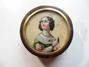 BOITE BAKELITE RARE PORTRAIT DE FEMME NOBLE CERCLE LAITON TRES BELLE ETAT RARE - Picture 1 of 5