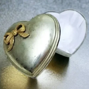 Vintage Silver Plated Heart Shaped Jewelry Box with Lid and Bow - Picture 1 of 10