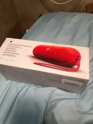 Alto-falante Bluetooth Beats Pill+ - Vermelho - Imagem 1 de 3