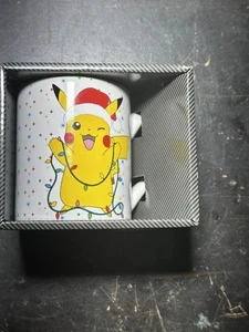 New 2018 Nintendo Pokémon Pikachu With Santa Hat And Christmas Lights 14 Oz Mug - Picture 1 of 6