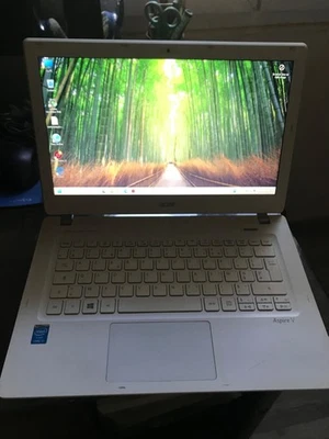 Acer Aspire V13 Touch Intel Core i3 CPU 8 Go RAM 500 GB HDD Win 11 - Photo 1/3