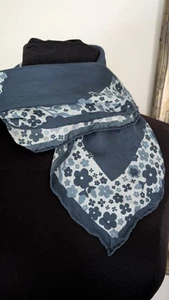 Kate Spade Sunshine Floral 100% Silk Square Scarf Ponytail Accesso19"x 19" Blue - Picture 1 of 7