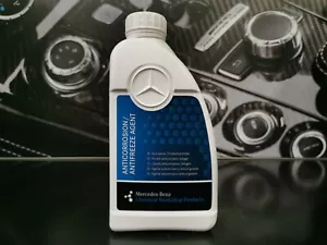 Genuine Mercedes-Benz Red Antifreeze Coolant 1 litre Bottle 325.6 A000989180809 - Picture 1 of 10